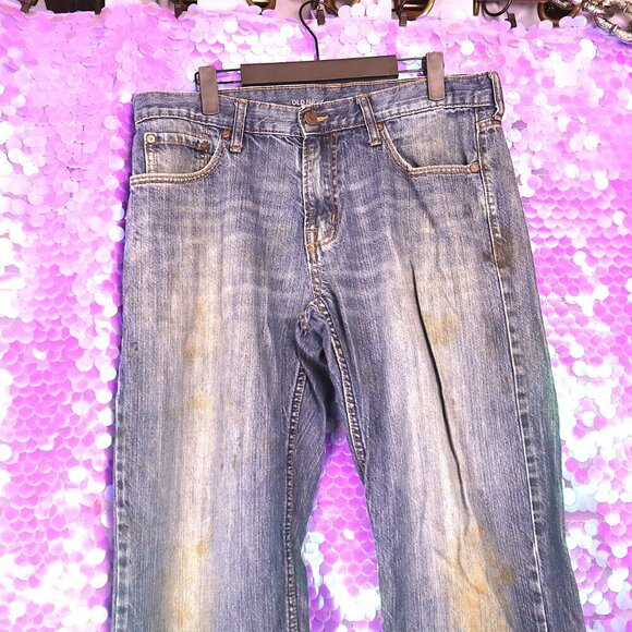 WHISKERED JEANS 34x32 Old Navy *FLAWED* Med Wash Classic Straight Leg Casual Y2K - Picture 4 of 9